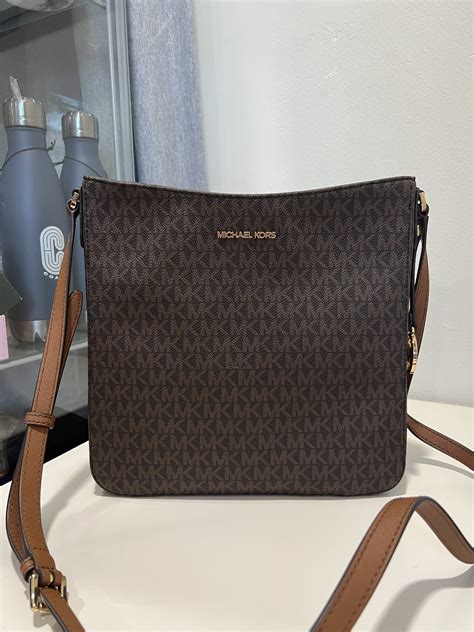 Michael Kors Signature Jet Set Travel Large Messenger 